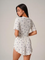 WhatsApp: +996 (772) 66 55 44